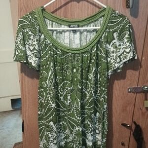 Apt. 9 Smocked Green and White Blouse